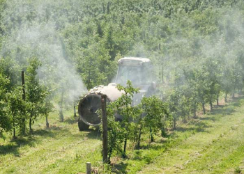 pulizia-e-protezione-delle-attrezzature-agricole
