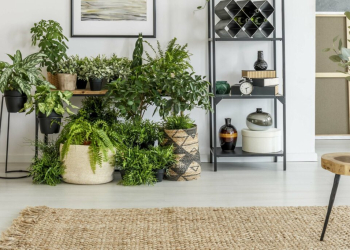 Vase,On,Wooden,Stool,On,Brown,Carpet,In,Living,Room